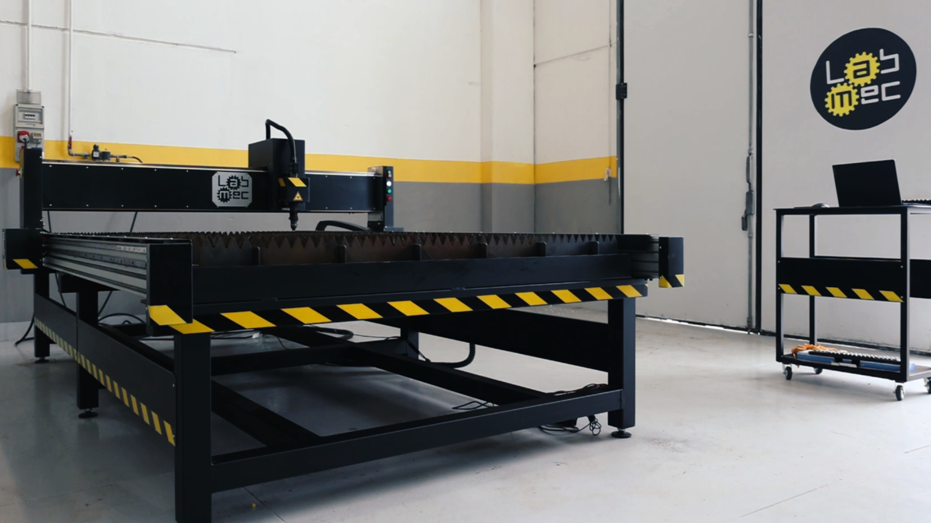 macchine-cnc-come-funzionano (2).jpg